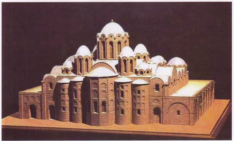 Реконструкция (макет) Киевского Софийского собора 1022 года