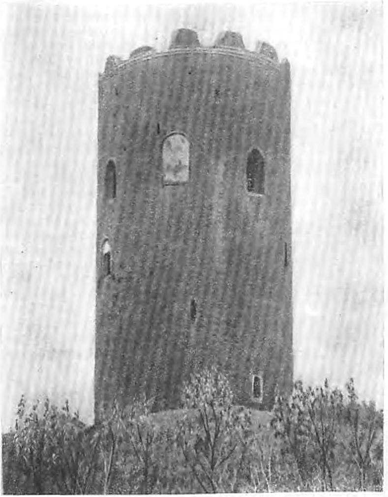 Башня в Каменец-Подольске (XIII в.)