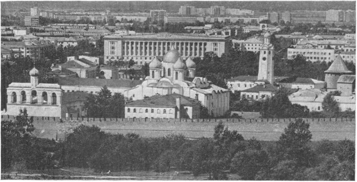 Панорама застройки Софийской стороны