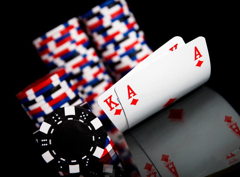 Теперь играть в онлайн покер можно без финансовых вложений